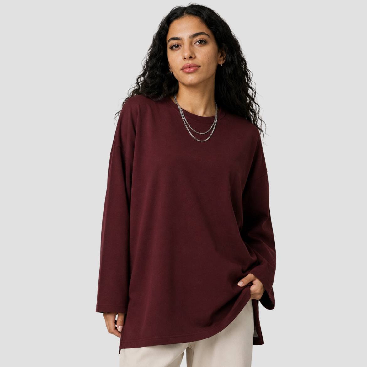 A Basic Women's (Long Sleeves) Oversized T-Shirt