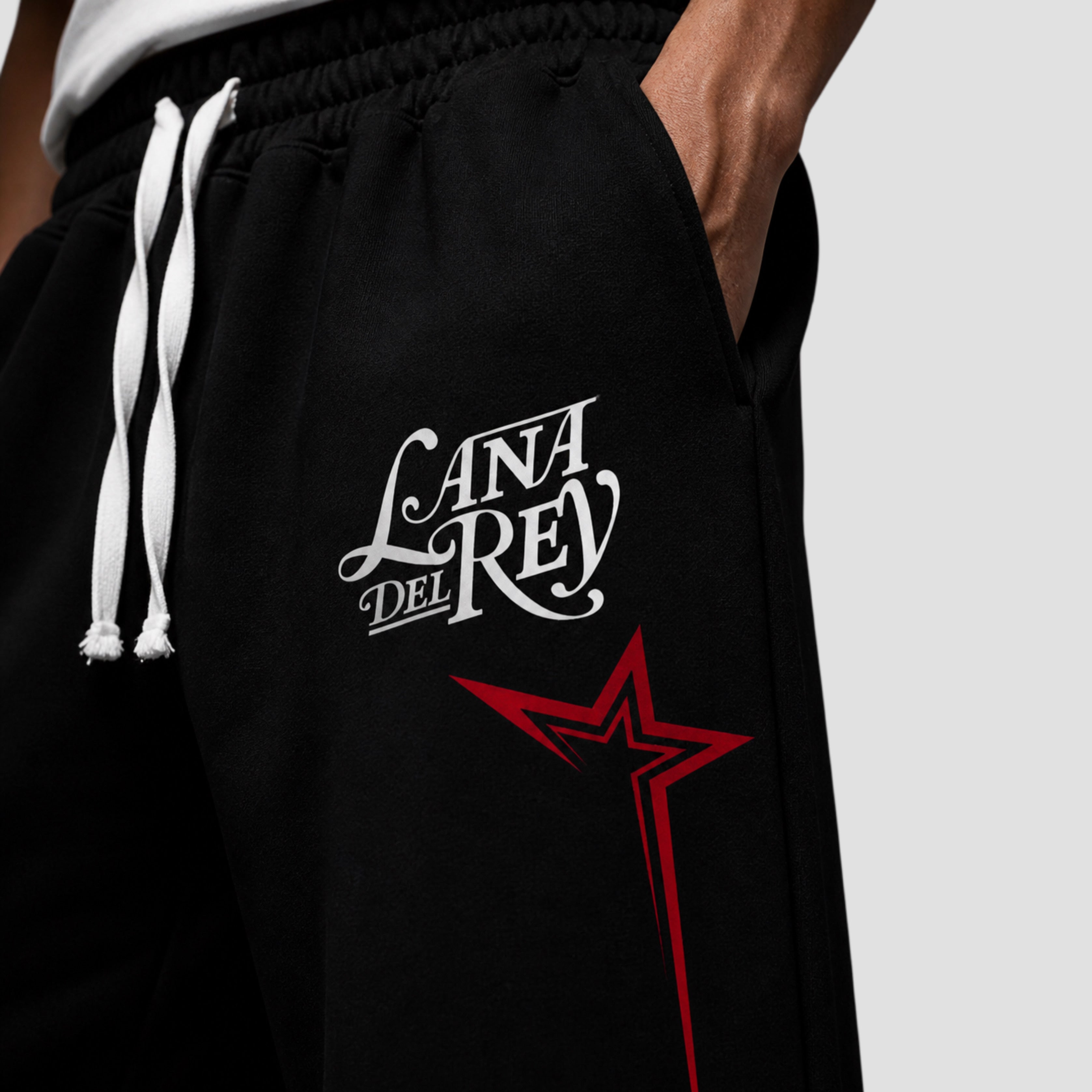 Lana Del Ray - Baggy Sweatpants